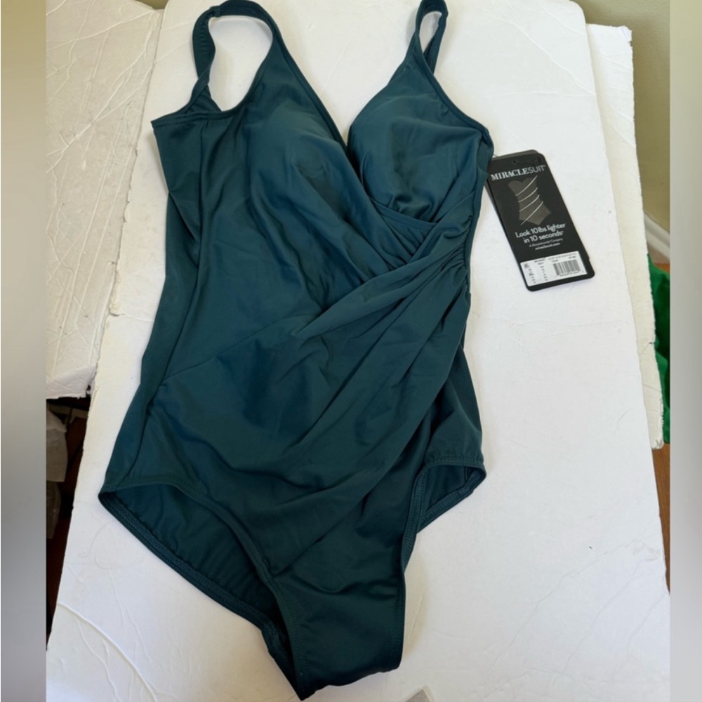 MIRACLESUIT Oceanus 1 Piece Swimsuit Shaping Ruched Wireless Control Minimize 14